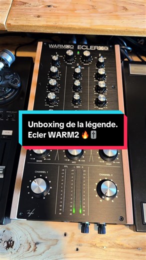 Ecler WARM2 unboxing — Table de mixage vinyle Warm 2