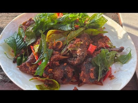Spicy stir-fried catfish: A secret recipe from Chef Poo.