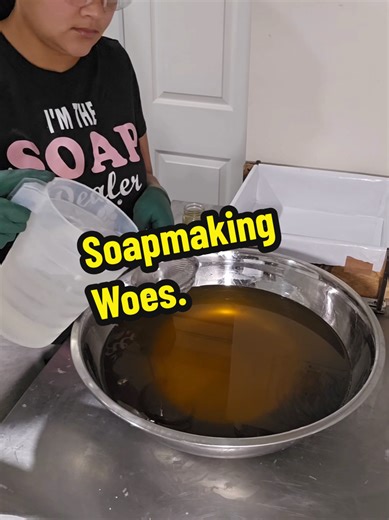 Soapmaking woes. From re-melting oils, to not enough to colour, to spills, yesterday's soap making was certainly eventful. At least they all turned out in the end. #soapmaking #momlife #storytime #naturalsoap #coldprocesssoap