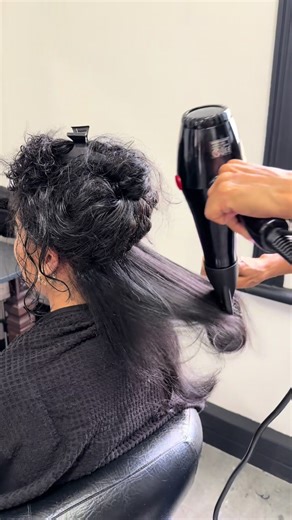 We are back at it Ladies! Book your hair appointments ✨👌🏽 #houseofnv #fyppppppppppppppppppppppp #floridaroad #salon