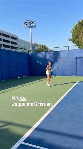 Striking from 🇷🇴 @jaqueline_cristian 🏷️ #tennisplayer | Functional Tennis