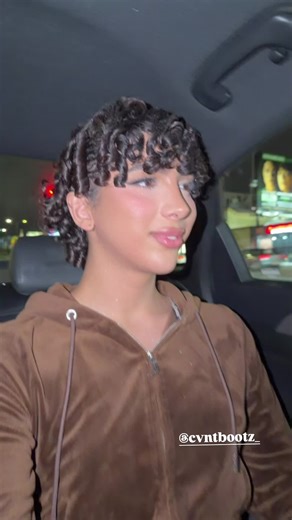 Foxy Alex (@therealfoxyalex)’s videos with original sound - Foxy Alex