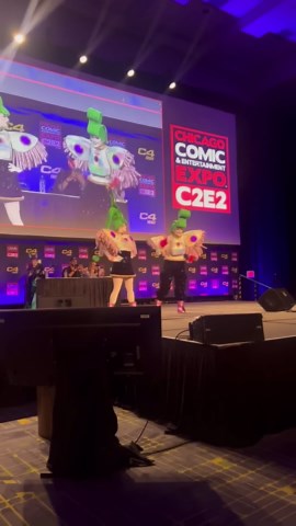 Velvet and Veneer trolls cosplay creates a big reveal