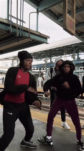 #mib🏴‍☠️ | oh no our table is broken