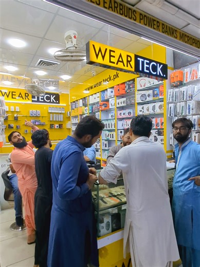 WEAR TECK Physical Outlet. UB-39, Upper Basement, Star City Mall, Saddar, Karachi. ❤️🥰🇵🇰 WhatsApp: 03232834094 All Over Pakistan Delivery 🇵🇰 #smartwatch #tiktokviral #trendingvideo #zerolifestyle #androidwatch
