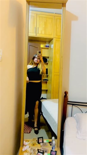 Simran Puri | How’s looking guys🙈🥵 . . . . . #viral #viralvideos #viralreels #reels #mskaurartist | Instagram