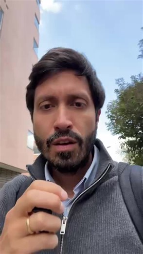 Junta directiva estratégica que sí construye empresa 🚀 Si tu junta solo “escucha informes”, estás dejando valor en la mesa. Bien elegida, una junta te multiplica el criterio y acelera decisiones. Aquí aprendes a tomar mejores decisiones con tu dinero e inversiones. #emprendimientoestrategico #juntadirectiva #founderslife #negocioslatam | Página: Luis Felipe Giraldo