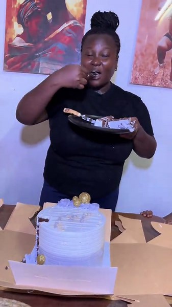 @minat__bakery__official POV: you finally find the perfect cake spot in Mombasa 😍🍰 Shoutout to Minat Bakery for coming THROUGH with the softest, richest chocolate cake I’ve had in a minute 🤎 If you’re in Mombasa and you love good cake, this is your sign 👀 They’ve got some of the BEST cakes in town they do deliveries 🚚💨 (so no excuses!) And if you need someone to run your errands or even show you around Mombasa, you already know I got you 😉 Errands deliveries tour guide services all in one