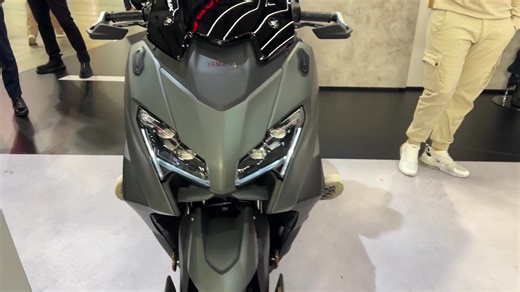 2025款 YAMAHA TMAX 2025 展车细节大赏