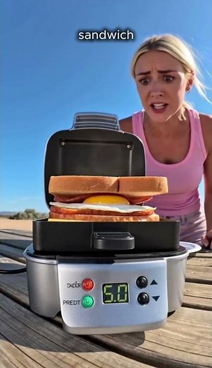This Sandwich Maker Cooks Breakfast Instantly