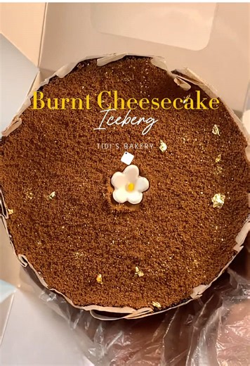 Iceberg Burnt Cheesecake Burnt cheesecake dengan coklat mousse 🤤🤎 Cheesy, creamy & nyoklatt banget💥💣 #burntcheesecake #burntcheesecakesurabaya