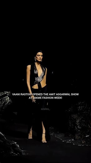 finally,a show without celebrities!🍷#fashion #catwalk #fyp #trending #runway #ytshorts