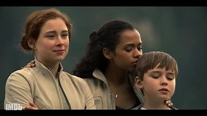 ▶️ IMDb Originals - Cast & Crew Connections: "Lost in Space"