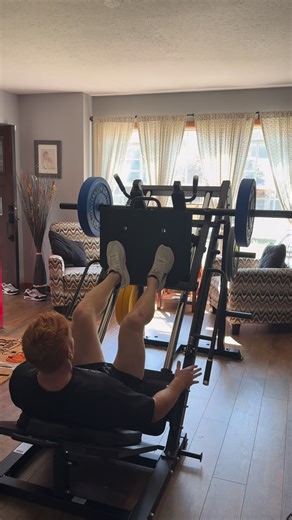 Corbin on Instagram: "Well well well @majorfitness_global #majorfitness"