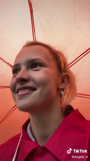 Bruxelles Je T’aime : La Nouvelle Chanson d'Angèle