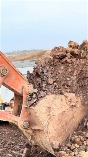 Hard Mud? No Problem for HITACHI ZAXIS 350! 🦾 #shorts #shortvideo