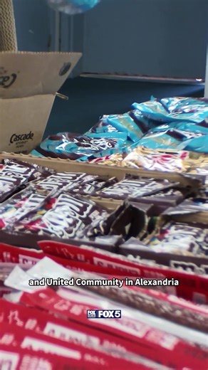 Thousands of federal workers did not receive paychecks Friday amid the ongoing government shutdown. Local food banks are stepping up to help. | Fox 5 DC
