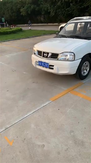 Used Pickup Trucks 4x4 Diesel Double Cabin Truck  4 Seater Mini Pickup for Sale