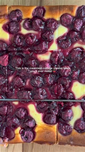 High-Protein Cherry Cottage Bake 🍒