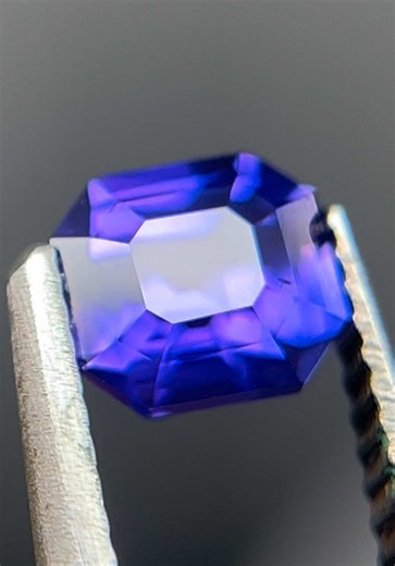 Natural Violet Sapphire from Tanzania: Quality Stone Cutting
