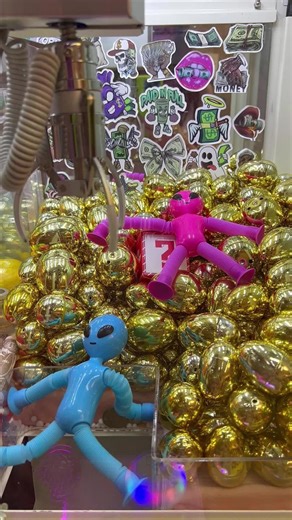 Day 18 Claw Machine Grand Prize Challenge #arcade #clawmachine #prize