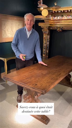 Rémy Motte on Instagram: "Les secrets d’une table d’abbaye Rare table d’abbaye en chêne, réalisée en Italie à la fin du XVIᵉ ou au début du XVIIᵉ siècle. À travers cette pièce remarquable, chaque détail révèle un savoir-faire ancien et une intelligence de construction. Les deux piétements chantournés et sculptés, reposant sur des patins, assurent stabilité et élégance. La traverse de liaison, sculptée à ses extrémités, est maintenue par une clé en bois, témoignant des techniques d’assemblage tra