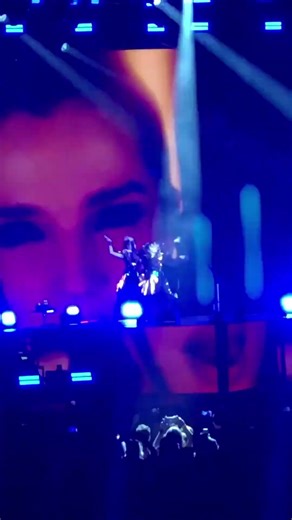 BABYMETAL – From Me To U (Live) | Blue Lights, Cityscape Visuals & POPPY