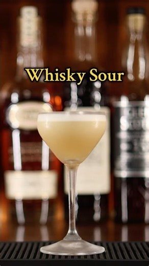 Let’s Make a Whisky Sour! | Classic Cocktails | Recipe👇🏼|BetterAvecBourbon