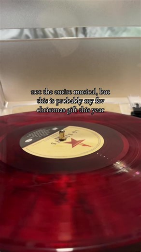 i NEED the full hamilton musical vinyl. (my boyfriend gave me the vinyl and record player, i love him 💋🫶🏼) #fyp #boyfriend #loml #hamiltonmusical #hamiltontiktok