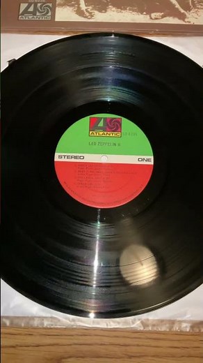 ‘Led Zeppelin II’ 1969 USA original album covers from different coasts “RL SS” on both sides WOW!