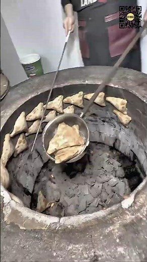 Traditional Bread Baking Inside a Clay Oven #9forge