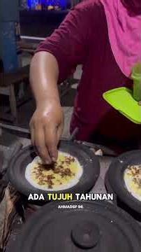 Surabi kuningan beda dari yang lain !!! #streetfood #viral #shorts