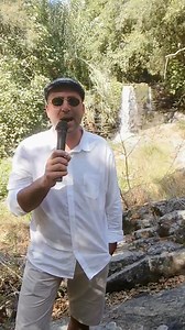 18K views · 320 reactions | Em 2021 escrevi esta letra linda dedicada às nossas ⭐️⭐️⭐️⭐️ (o arranjo musical foi o meu amigo Agostinho Correia que o fez, a ele agradeço do fundo do coração). Passado este tempo a saudade e dor é imensa e bate forte no coração. | Garçon Vila Real | Facebook