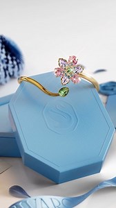 Mother’s Day rule #1: Don’t show up empty-handed. Rule #2? Make it sparkle. 🌟 The Swarovski Idyllia bangle is the kind of forever gift she’ll wear on repeat (and maybe never take off) 😏 Bonus? There’s a luxe pouch up to 50% off waiting when you shop for INR 20,000 or more. Link in bio to shop. 🔗 #luxury #savourthebest #bangle #jewellery #mothersday #mothersdaygift #swarovski #tatacliqluxury [ Luxury, Bangle, Jewellery, Mother’s Day Gifts, Tata CLiQ Luxury ] | TATA CLiQ Luxury