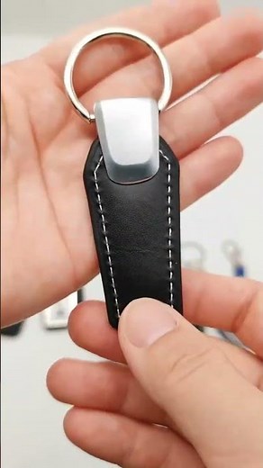 Factory Custom Wholesale PU Leather Logo Car Keychain Promotional Key Holder Keyring Laser Engraving