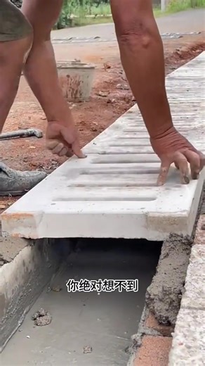 DIY Drain Cover Mold! Easy Concrete Mold Making for Your Yard 🚧 #DrainCoverMold #ConcreteMoldDIY #YardImprovement