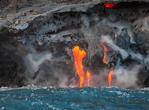 Hawaii Volcanoes National Park Tour – Self-Guided Volcano Tour