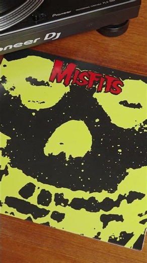 Is this album in your collection? #misfits #records #vinyl #discogs