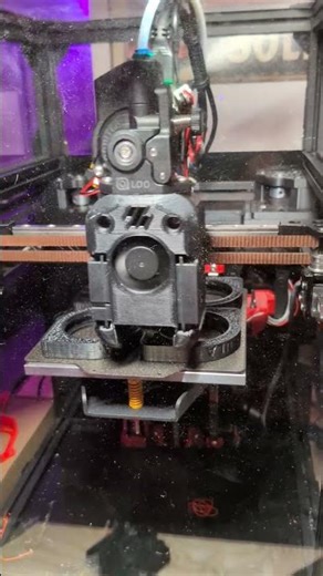 I love watching my voron print, the speeds and acceleration is mesmerizing #3dprinting