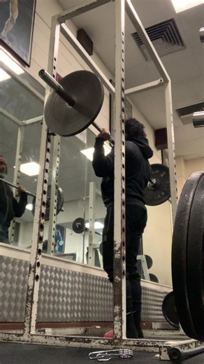 Power Bodybuilding £25 per session | £240 (10 sessions) | £720 (36 sessions) Build strength and size with a proven mix of powerlifting and bodybuilding. Improve your main lifts while developing muscle, shape, and overall physique. Perfect for: • Getting stronger on key lifts • Building lean muscle • Improving body composition • Structured, goal-focused training Sessions include: • Compound strength work • Muscle-building training • Progressive overload • Technique coaching • Personalised program