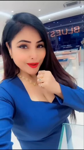 Rajsi verma on Instagram: "Hello friends #modeling #modellife #modle #modelshoot"