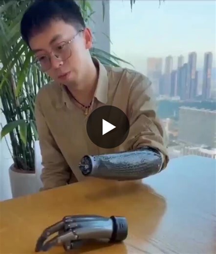 #robotics #bci #braincomputerinterface #neurotech #ai #assistivetech #futuretech #humanmachineinterface #innovation #technews #rossincrobotics | RossInc Robotics