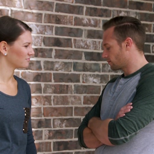 The Busby’s go house hunting to upgrade for their family of 8, but Adam knows they can’t afford it… 😬 #OutDaughtered | Love Reality