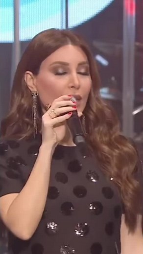 Yara – Akbar Ghalta Hayati Lyrics en Français