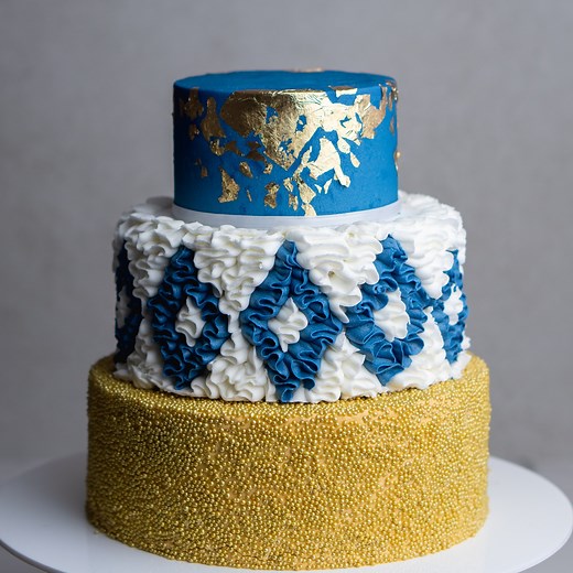 1.6M views · 5.1K reactions | Gold, Navy and white cake design! You...