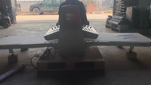 Table Top Dough Pastry Sheeter Bread Croissant Dough Sheeter Machine