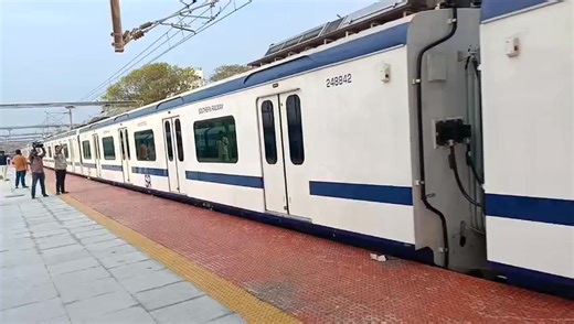 2.6K views · 25 reactions | *Chennai Beach To Chengalpattu Fully Air Conditioned Local (Suburban) Train Introduced From Today.* | மதுரை- போடிநாயக்கனூர் ரயில் பாதை Digital Modi "we Need Rail To" Bodi | Facebook