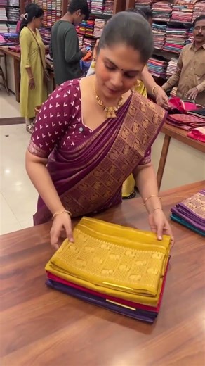 #sareelove #reelsinstagram #trending #sareecollection | templedesigner.com