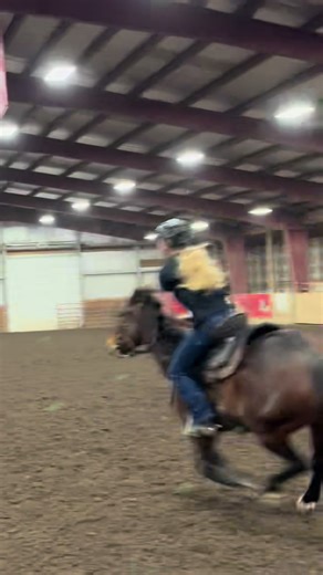 Voodoo getting just out of the money in the 1D(8th) tonight at the CWR Jackpot Finale!! Many rider errors and stick ground and a wide first still very quick!! Still proud of my boy!! #barrelracer #mischievousmoney #trustingodsplan✝️ #2026team #velocitybrand