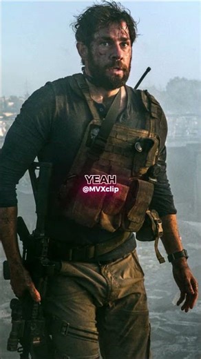 John Krasinski’s Awkward Airport Story Has Everyone Laughing 😂✈️ #shorts